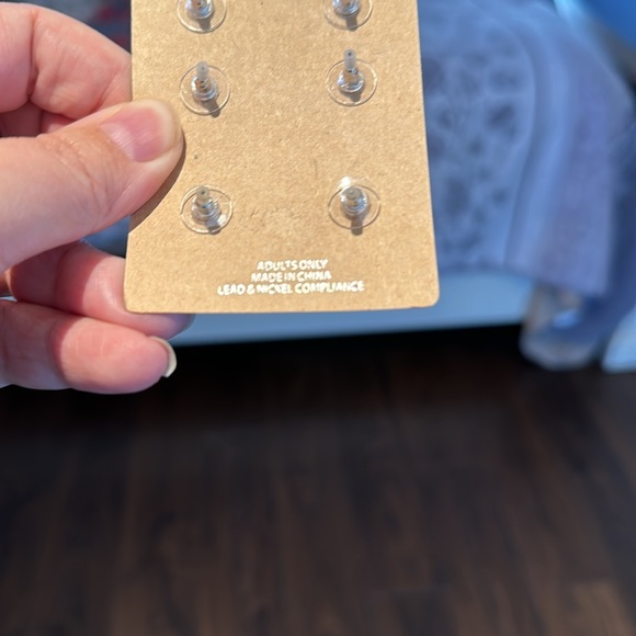 Turquoise earring set - Picture 3 of 4